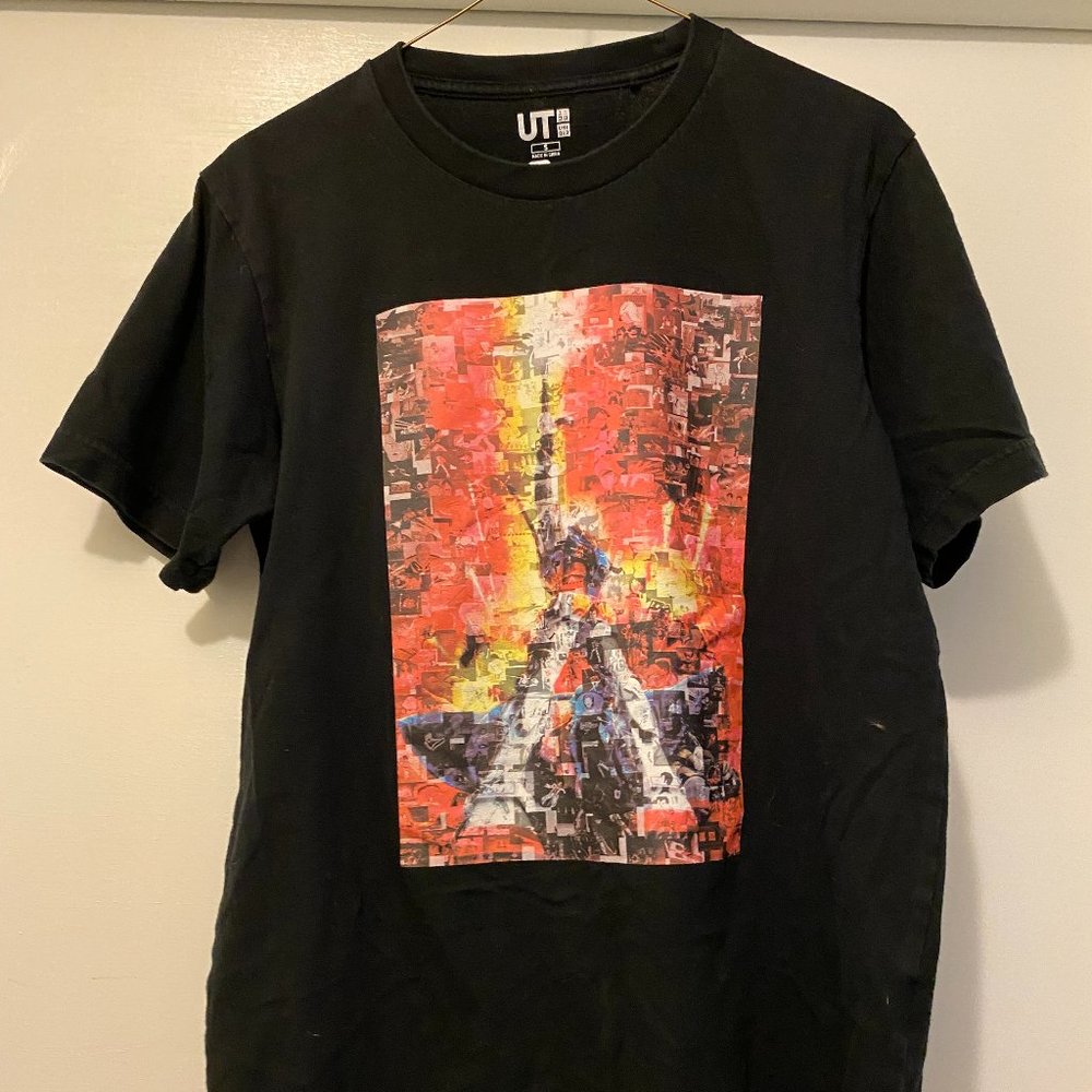Uniqlo x Gundam 40th Anniversary Logo Tee Shirt Black Size Small Tshirt Anime